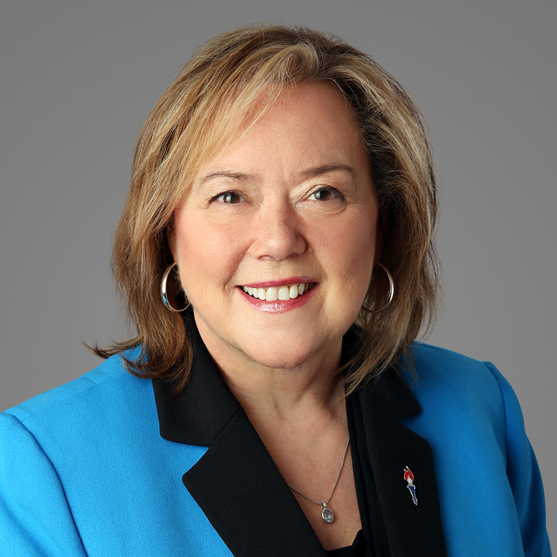 Cyr_Kimberly_800x800 Kim Cyr, Liberty Bank